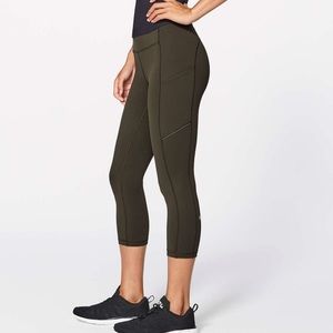 NWT Olive green lululemon speed up crop!